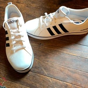 NEVER WORN men’s adidas shoes